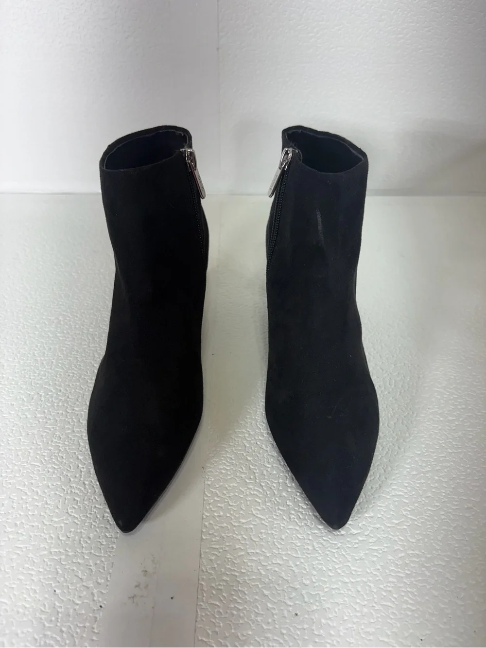 Sam Edelman Black Pointed Toe Suede Ankle Booties with Side Zipper s-283